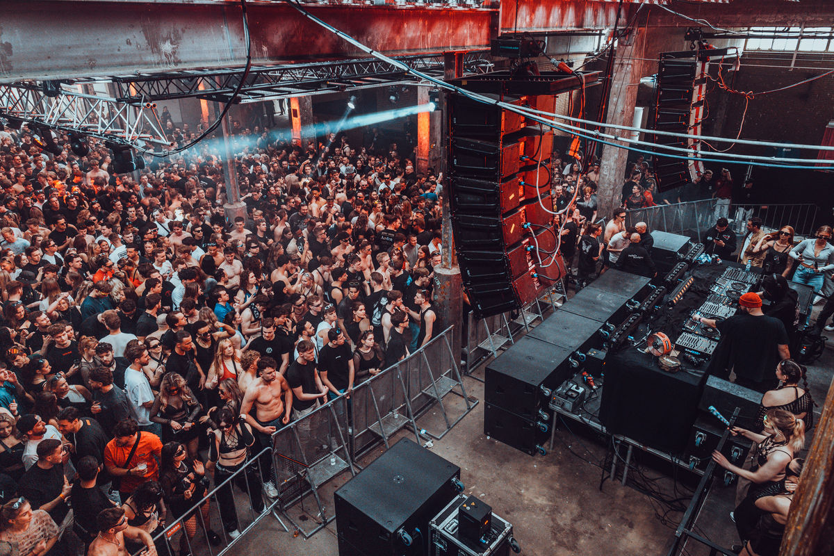 Loading... just a sec